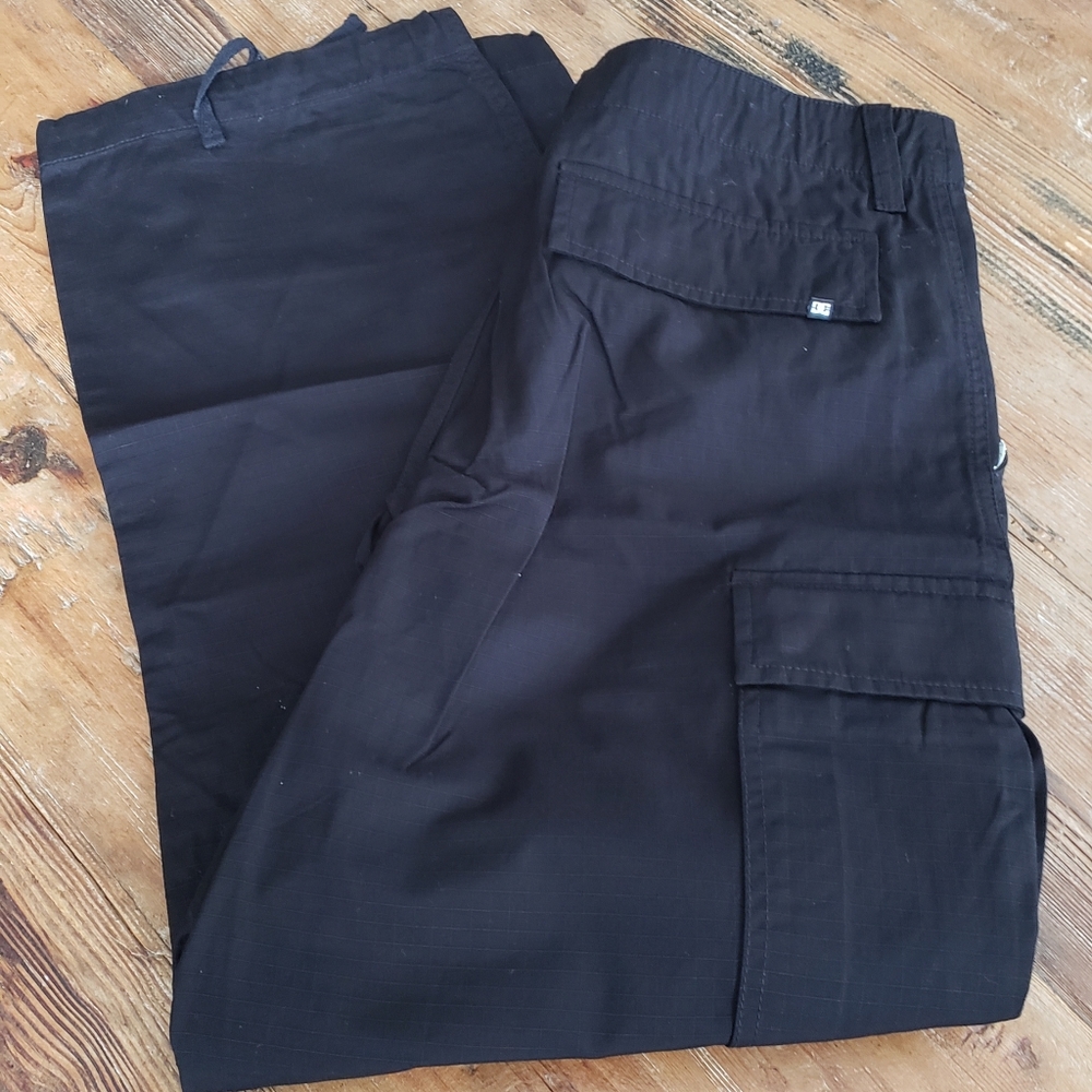 DC Shoes Infield Pants - Picture 2 of 7